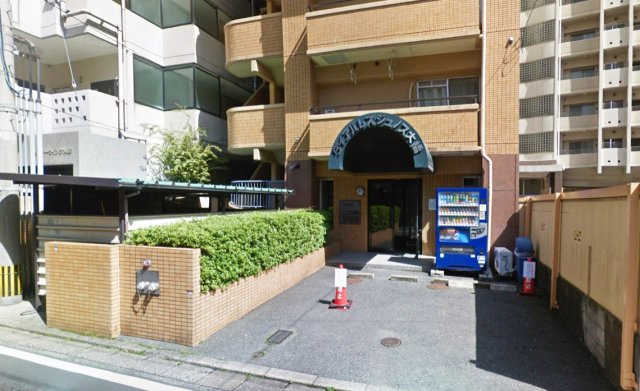 ダイアパレスジュノス大橋のエントランス