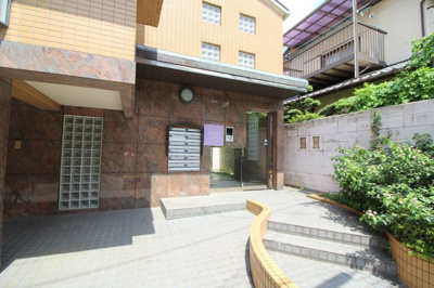 【エントランス】 | エストリオ曽根