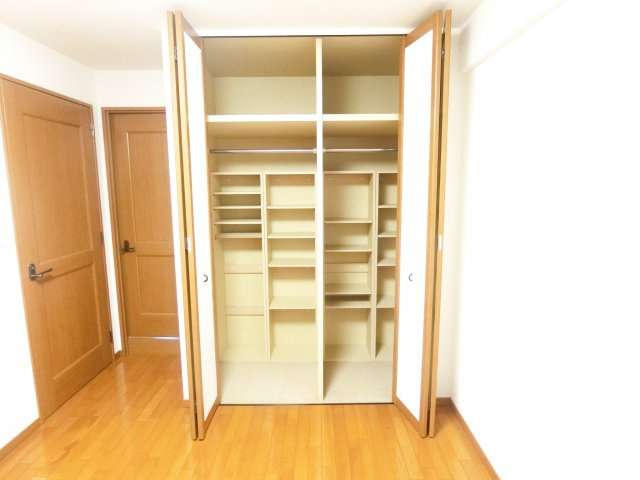 グレイスランドマーク堺光明池の収納