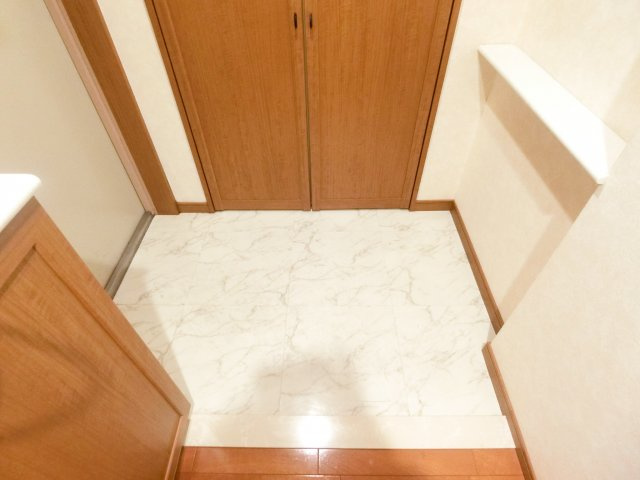 グレイスランドマーク堺光明池の玄関