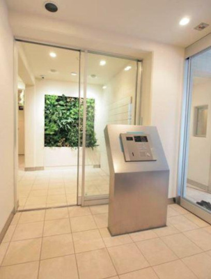 【エントランス】 | ガーデン目黒