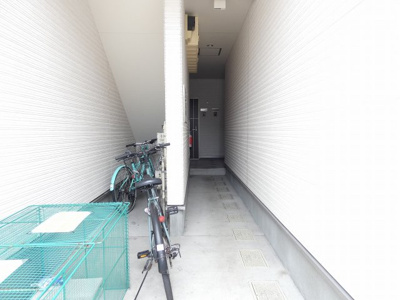 【エントランス】 | Y's Square名城公園