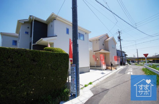 【前面道路含む現地写真】 | 4号棟　現地（2019年5月）撮影
西側幅員約4.0ｍの公道に接面。 