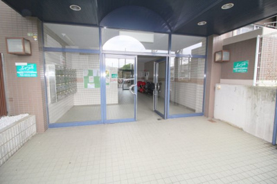 【エントランス】 | エクセレントトーシン東豊中