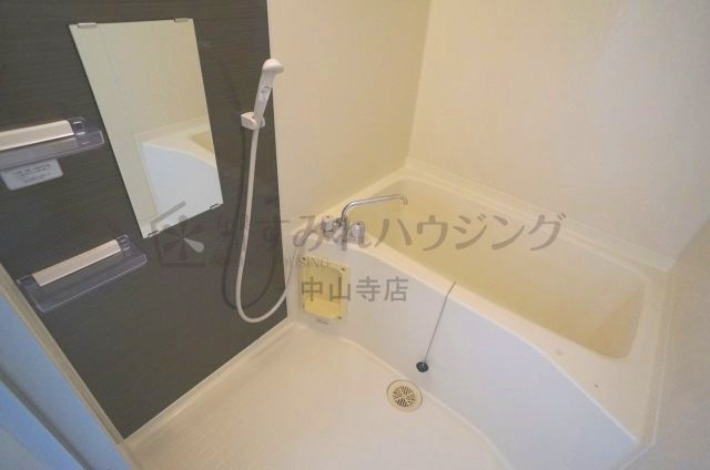 ゼフィール宝塚の浴室