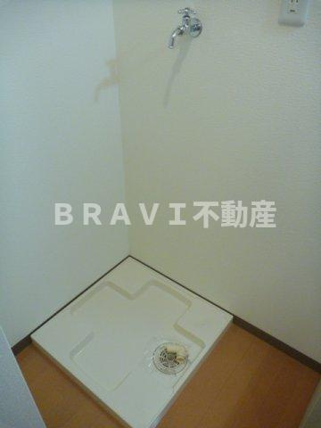 クイーンライフ東今里　BRAVI不動産の設備|【クイーンライフ東今里】室内洗濯機置き場