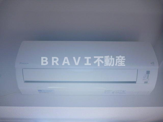 クイーンライフ東今里　BRAVI不動産の設備|【クイーンライフ東今里】エアコン付き