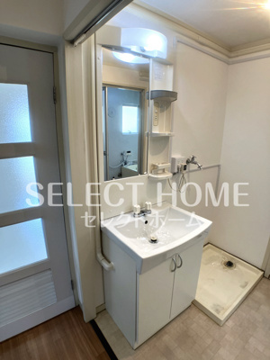 【独立洗面台】 | 光マンション | 朝の支度にも助かる、独立の洗髪洗面化粧台