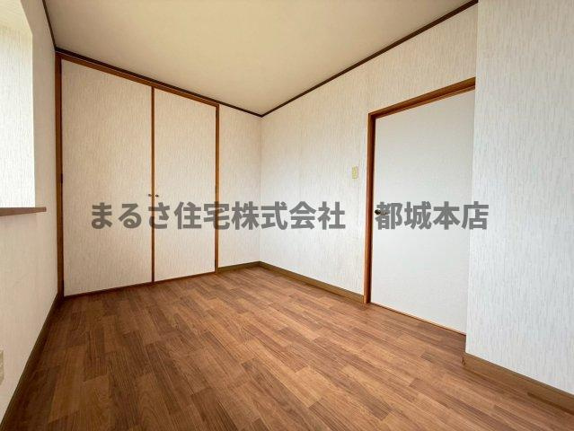 ピアコート旭21の洋室