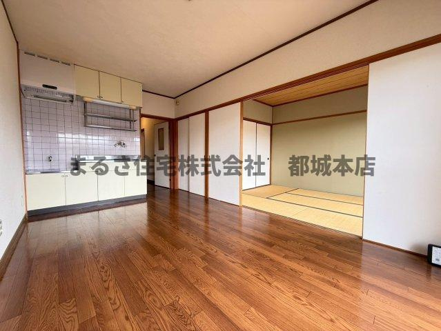 ピアコート旭21の洋室