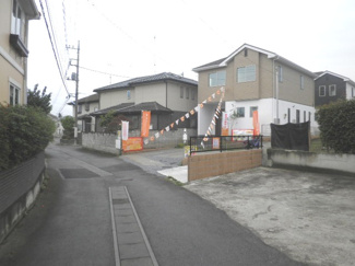 【前面道路含む現地写真】 | 前面道路含む現地写真です