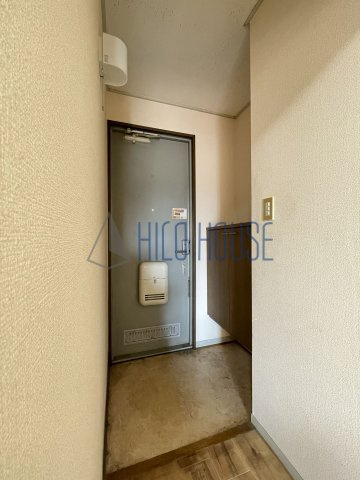 グリーンヒル新宿の玄関