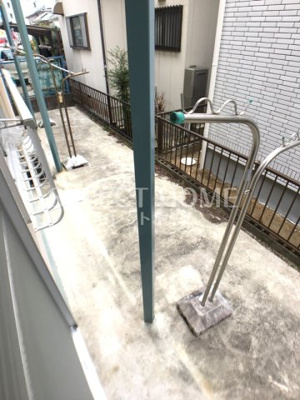 【バルコニー】 | メゾンサンライフ | 外からの目が気にならないバルコニーで洗濯物が干せます