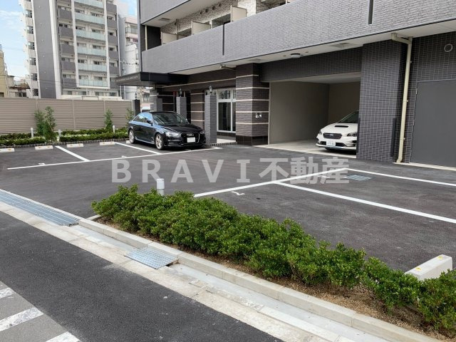 エスリード京橋桜ノ宮公園　BRAVI不動産の駐車場|【エスリード京橋桜ノ宮公園】駐車場があります