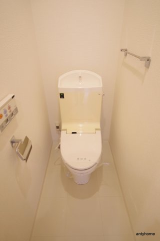 クレグラン天満　仲介手数料無料のトイレ