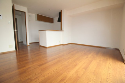 【居間・リビング】 | アメニティーコート | 別室の写真使用