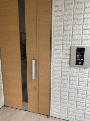 【エントランス】 | グレーシア | モニター付きインターホンで安心♪