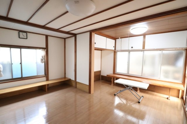 熊谷一丁目戸建の洋室