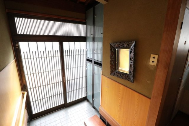 熊谷一丁目戸建の玄関