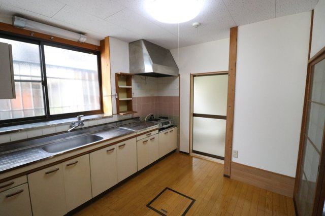 熊谷一丁目戸建のキッチン