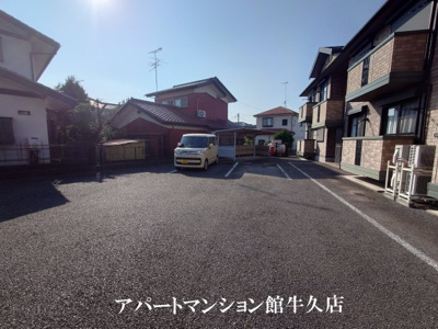 【駐車場】 | フローレスリーベB
