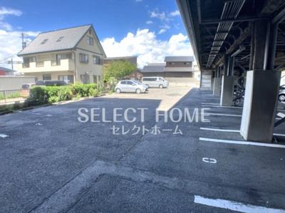 【駐車場】 | ビューコートＫＦ | 駐車場があるので、車を買う予定の方も安心です