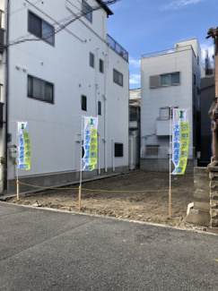 【前面道路含む現地写真】