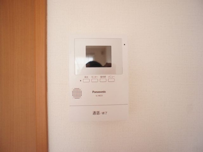 【セキュリティ】 | エスポアールSⅠ | 訪問者の確認ができるTVドアホン付きです♪