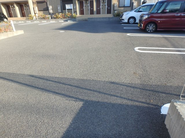 フレール　Ａ棟の駐車場