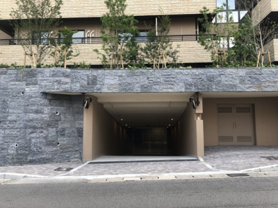 【駐車場】 | ザ・パークハウス芦屋川 | 入口