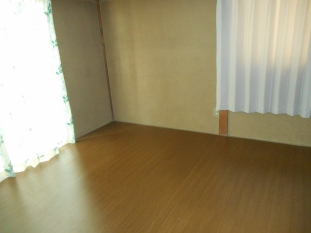 和歌山市田尻・中古戸建・54122の洋室