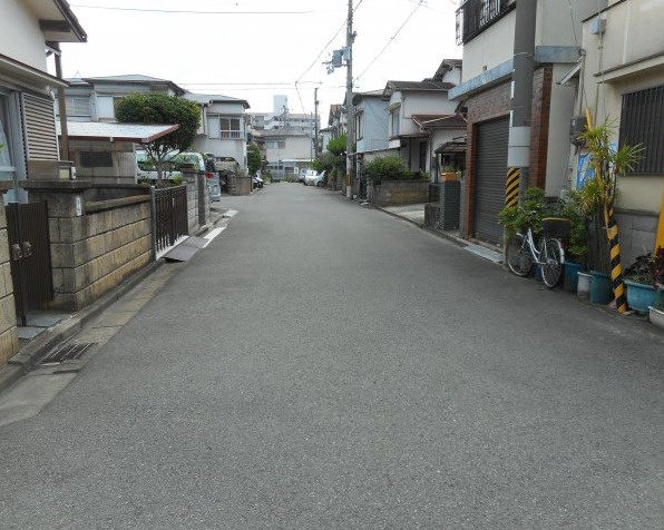 和歌山市田尻・中古戸建・54122の前面道路含む現地写真