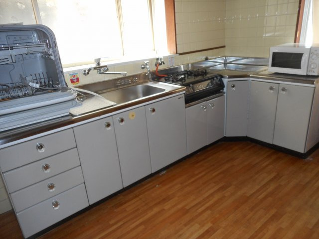 和歌山市田尻・中古戸建・54122のキッチン