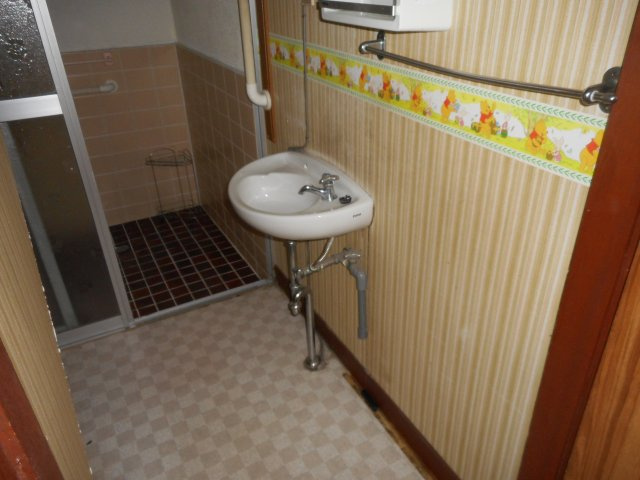 和歌山市田尻・中古戸建・54122の洗面所