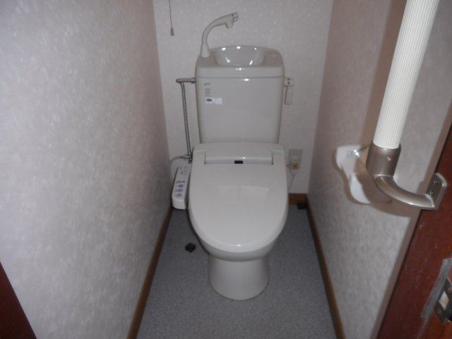 和歌山市田尻・中古戸建・54122のトイレ