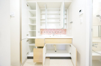 【独立洗面台】 | アルビオ・ガーデン手稲駅前 | ※写真は同建物・他タイプ。