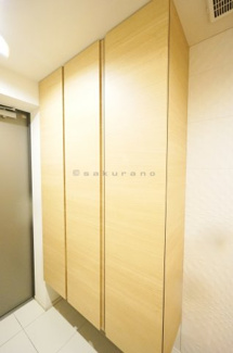 【収納】 | アルビオ・ガーデン手稲駅前 | ※写真は同建物・他タイプ。キッチンはガス3口コンロになります。