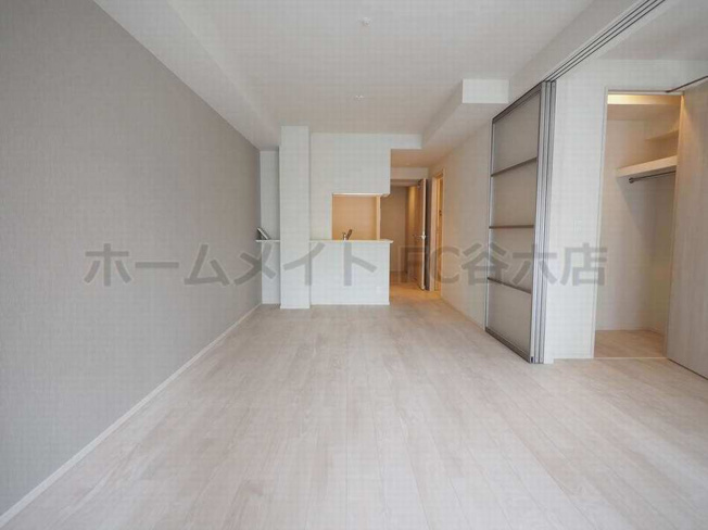 【居間・リビング】 | OPUS RESIDENCE SHINSAIBASHI SOUTH