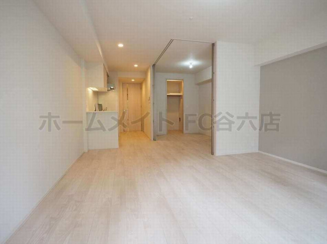 【居間・リビング】 | OPUS RESIDENCE SHINSAIBASHI SOUTH
