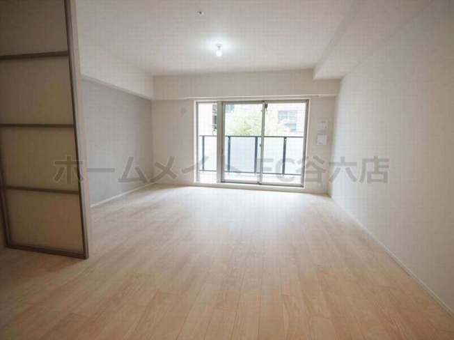 【居間・リビング】 | OPUS RESIDENCE SHINSAIBASHI SOUTH