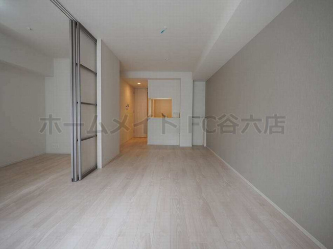 【居間・リビング】 | OPUS RESIDENCE SHINSAIBASHI SOUTH
