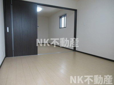 【寝室】 | フジパレス駒林（瓢箪山賃貸） | 広くて明るい寝室