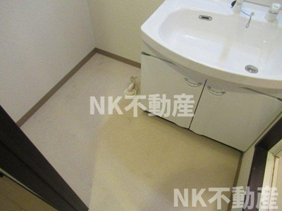 【洗面所】 | フジパレス駒林（瓢箪山賃貸） | 広い洗面スペース