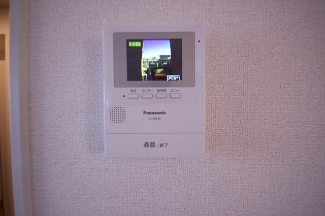 スカイノート・ウエストのセキュリティ|カメラ付インターホンです