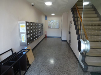 【エントランス】 | 鶯谷マンション　1F共用廊下