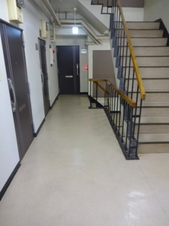 【その他共用部分】 | 鶯谷マンション　共用廊下