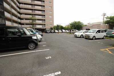 【駐車場】 | ファミール八尾