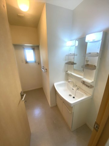 シャーメゾンサランBの洗面所