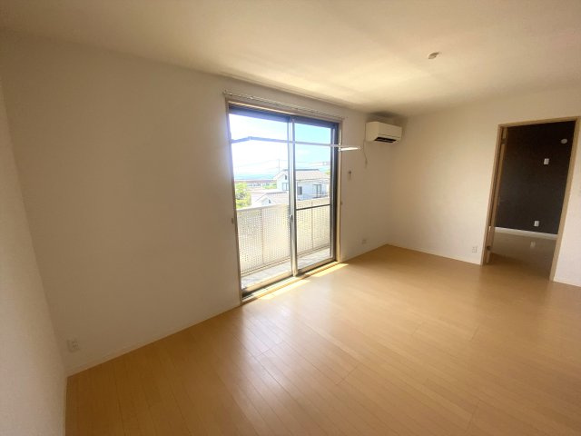 シャーメゾンサランBの居間・リビング