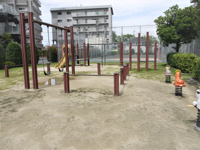 エバーライフネアシティ久留米壱番館のその他共用部分|敷地内に公園もあります
